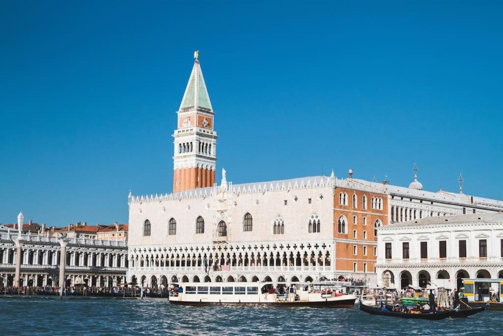 2 Min Da Piazza San Marco L-Home Venecia Exterior foto